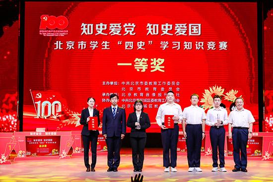 赚到人生第一张70万支票却被鄙视，用自身经历告诫孩子要好好学习